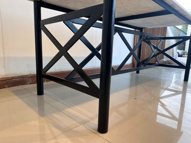 โต๊ะทานอาหาร ท็อปหินอ่อนแท้สีขาว โครงขาเหล็กสีดำ รูปที่ 8