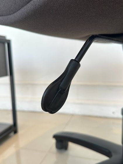 เก้าอี้สำนักงาน แบรนด์ ROCKWORTH เบาะผ้าสีน้ำตาล รูปที่ 16