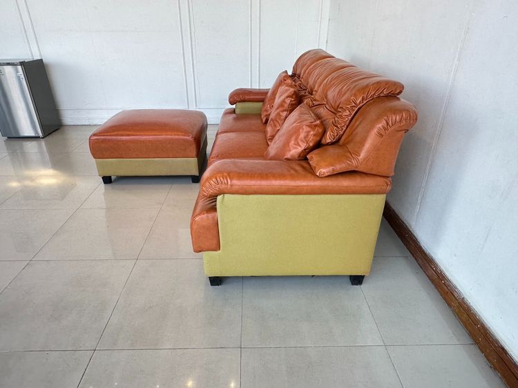 โซฟา 3 ที่นั่ง พร้อมสตูล หุ้มหนังเทียม สีน้ำตาลเข้ม รูปที่ 4