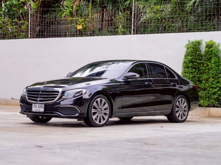 Mercedes-Benz E-Class 2020 E300e 2.0 Exclusive Sedan ปลั๊กอินไฮบริด (PHEV) ไม่ติดแก๊ส เกียร์อัตโนมัติ ดำ รูปที่ 3