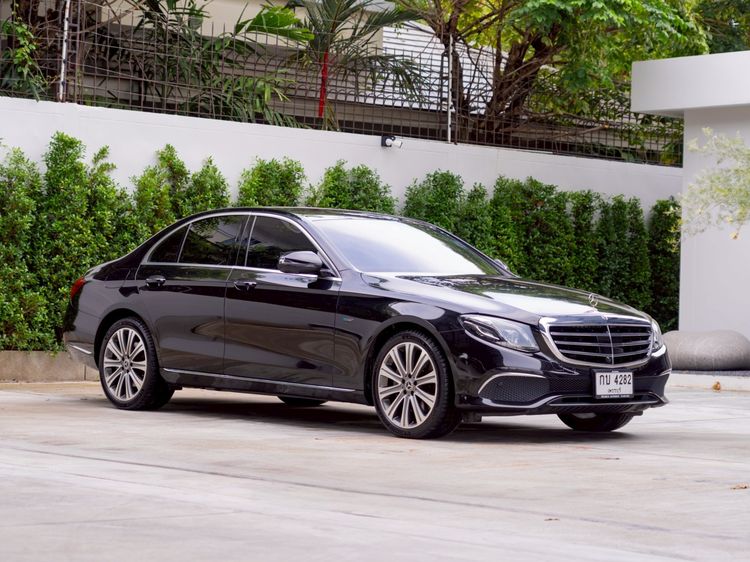 รถ Mercedes-Benz E-Class E300e 2.0 Exclusive สี ดำ