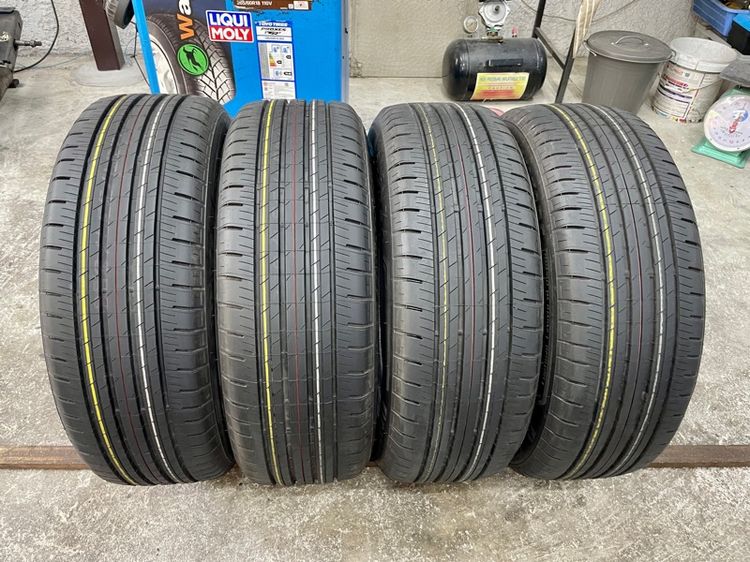 ยางถอดป้ายแดงขอบ 17” ยี่ห้อ BRIDGESTONE ขนาด 215-60R17 ปี 25 สีเส้นตุ่มหน้ายางยังอยู่ครบ รูปที่ 8