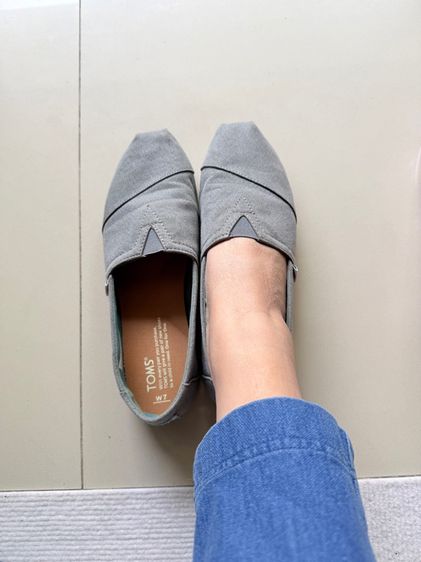 รองเท้า TOMS size W7 สภาพใหม่ รูปที่ 3