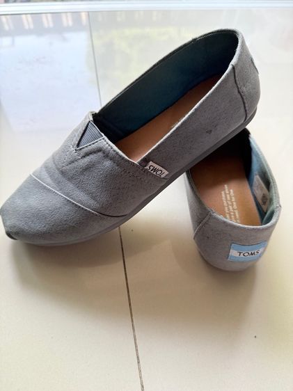 รองเท้าส้นแบน อื่นๆ ผ้า ขนาดอื่น ๆ อื่นๆ รองเท้า TOMS size W7 สภาพใหม่