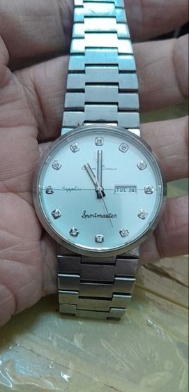 นาฬิกาชาย ยี่ห้อOlym Pianus เรือนstainless สภาพดีเคริ่องเดินปกติ