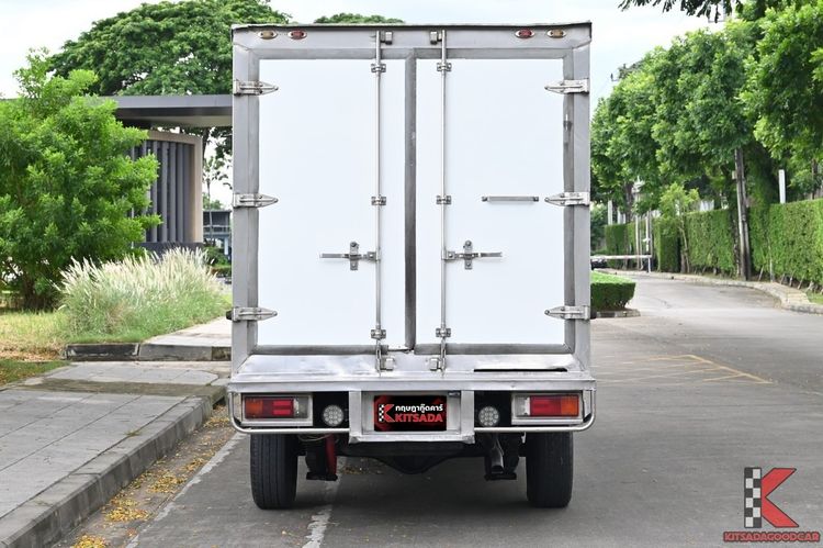 Toyota Hilux Revo 2020 2.4 J Plus Pickup ดีเซล ไม่ติดแก๊ส เกียร์ธรรมดา ขาว รูปที่ 4