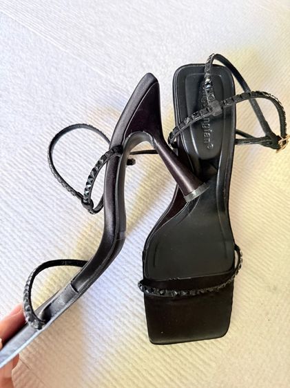 รองเท้าส้นสูง สีดำ สูง 3 นิ้ว size39