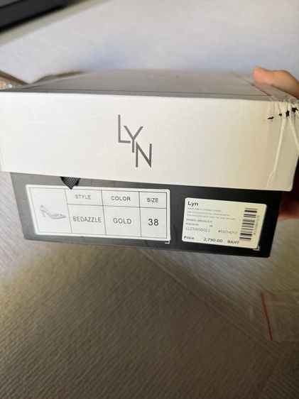 LYN รองเท้าส้นสูง รองเท้าออกงาน (size 38) รูปที่ 3