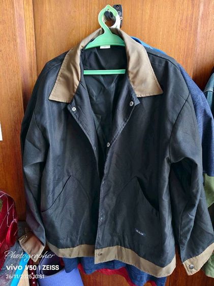 เสื้อหนาวแฟชั่น  สภาพดี  ไซส์จีน 3xl. เท่ากับ xl ปกติ  ขาย 120 บาทรวมส่งครับ