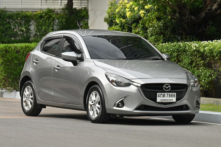 Mazda Mazda 2 2015 1.5 XD Sports Sedan ดีเซล ไม่ติดแก๊ส เกียร์อัตโนมัติ บรอนซ์เงิน รูปที่ 2