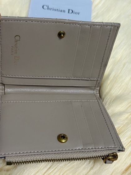 กระเป๋าสตางค์ใบสั้นแบรนด์ รูปที่ 5