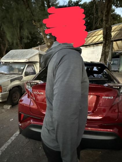 เสื้อคลุม UNIQLO แบบบางกัน UV รูปที่ 4