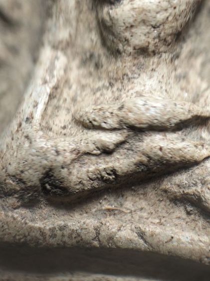 พระรอดลำพูนพิมพ์ใหญ่เนื้อขาวเดิมหิ้งครับ รูปที่ 9