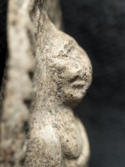 พระรอดลำพูนพิมพ์ใหญ่เนื้อขาวเดิมหิ้งครับ รูปที่ 7