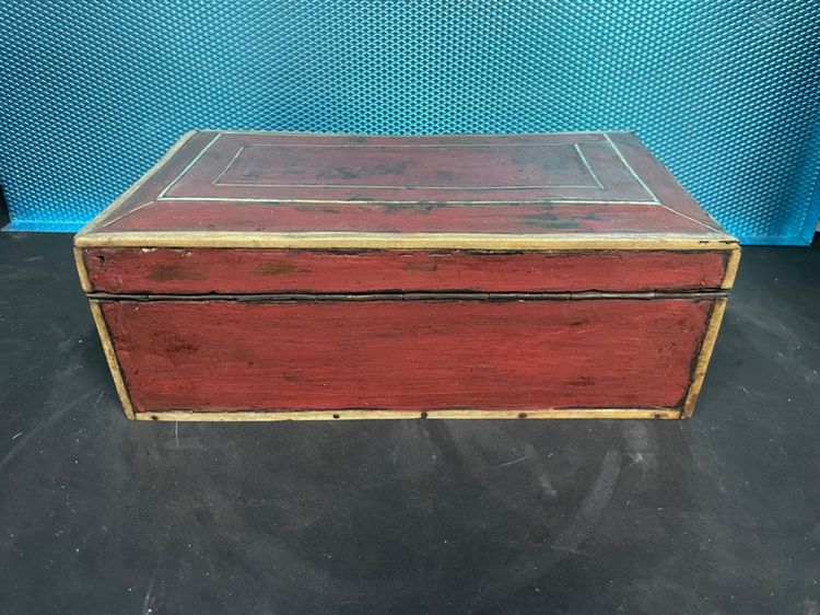 หีบไม้ใบเล็ก งานเก่า  รูปที่ 2