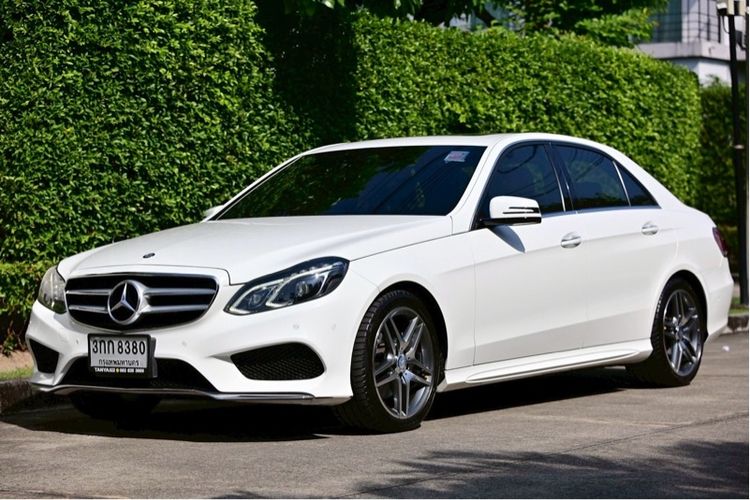 Mercedes-Benz E-Class 2014 E300 2.2 BlueTEC Hybrid AMG Dynamic Sedan ไฮบริด ไม่ติดแก๊ส เกียร์อัตโนมัติ ขาว