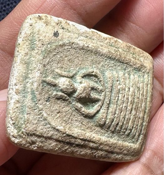 พระสมเด็จวัดเกศไชโย พิมพ์เจ็ดชั้นนิยม เก่าเดิม รูปที่ 6