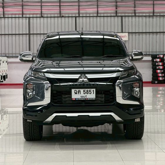 Mitsubishi Triton 2019 2.4 GT Premium 4WD Pickup ดีเซล ไม่ติดแก๊ส เกียร์อัตโนมัติ เทา รูปที่ 3