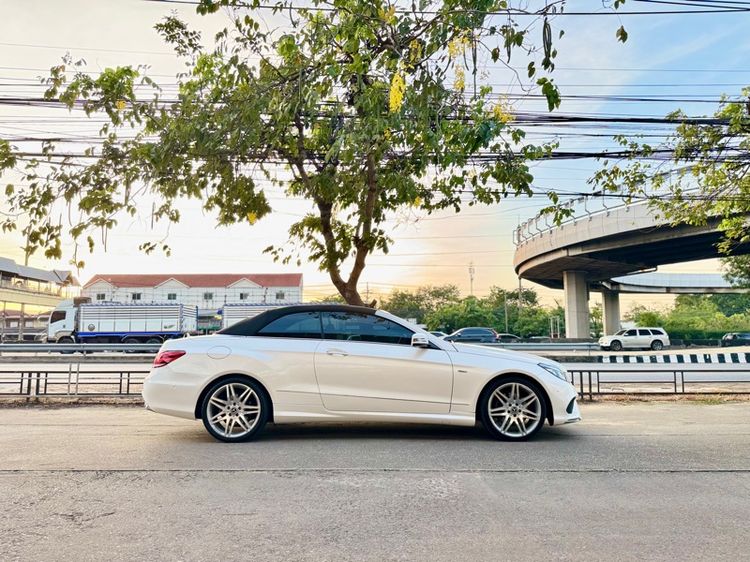 Mercedes-Benz E-Class 2012 E250 CGI AMG Sedan เบนซิน ไม่ติดแก๊ส เกียร์อัตโนมัติ ขาว รูปที่ 3