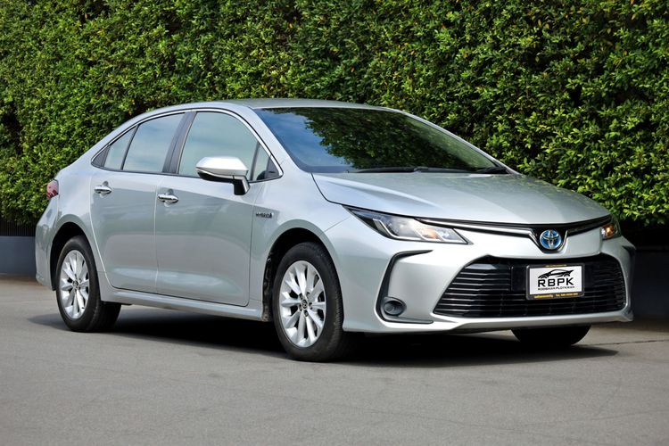 Toyota Altis 2020 1.8 Hybrid Entry Sedan ไฮบริด ไม่ติดแก๊ส เกียร์อัตโนมัติ เทา รูปที่ 4