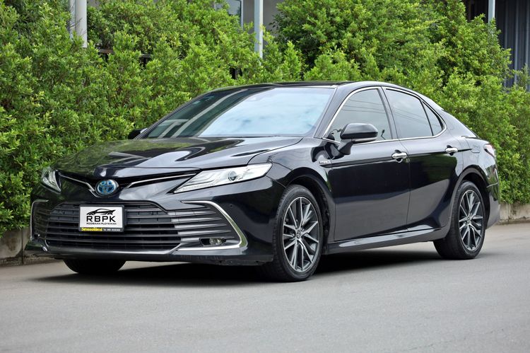 รถ Toyota Camry 2.5 HEV Premium สี ดำ