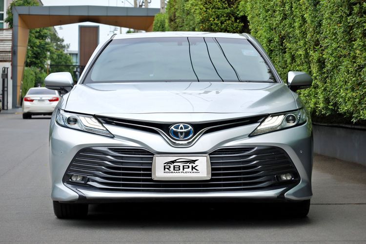 Toyota Camry 2018 2.5 Hybrid Sedan ไฮบริด ไม่ติดแก๊ส เกียร์อัตโนมัติ เทา รูปที่ 3