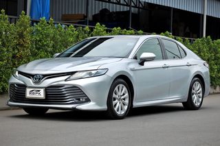 TOYOTA CAMRY 2.5 HYBRID ปี2018 V9459