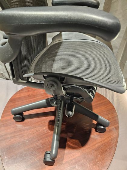 aeron chair ขนาด B กลาง  herman miller  สภาพสวย รูปที่ 8