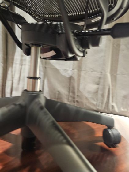 aeron chair ขนาด B กลาง  herman miller  สภาพสวย รูปที่ 14