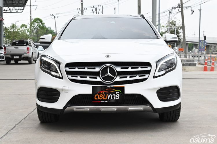 Mercedes-Benz GLA-Class 2018 GLA250 Van เบนซิน ไม่ติดแก๊ส เกียร์อัตโนมัติ ขาว รูปที่ 2