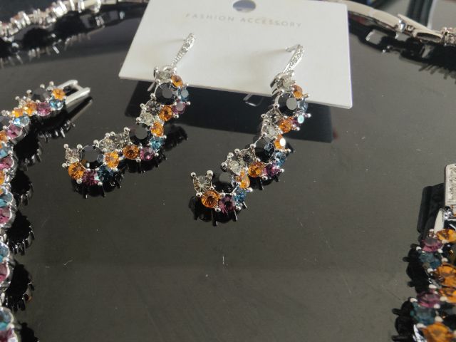 ชุดคริสตัลแท้ รูปที่ 2