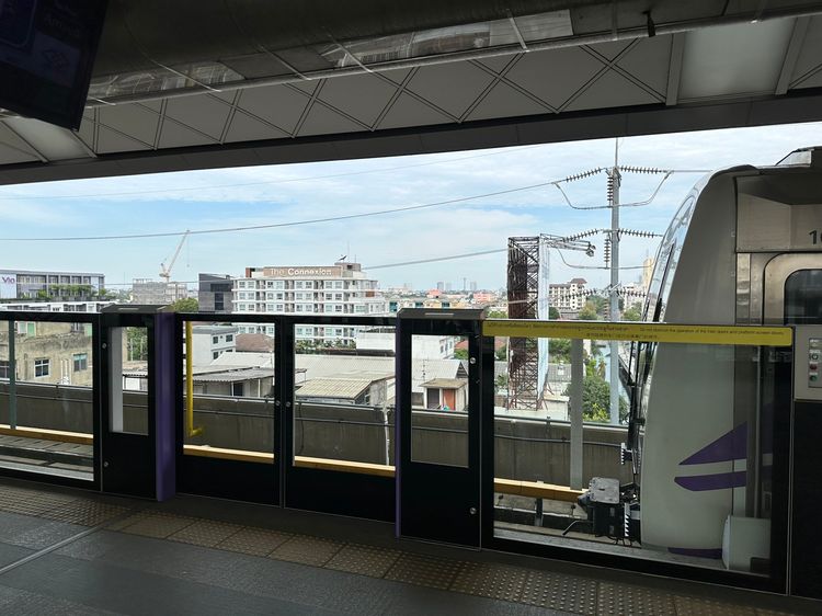 อื่นๆ ไม่อนุญาต ตกแต่งครบ 2014 ขายด่วน คอนโดติด MRT ศูนย์ราชการนนทบุรี – เดอะ คอนเน็กชั่น ชั้น 5 ห้องสวย 30 ตร.ม. ราคาเพียง 1.21 ล้าน รูปที่ 3