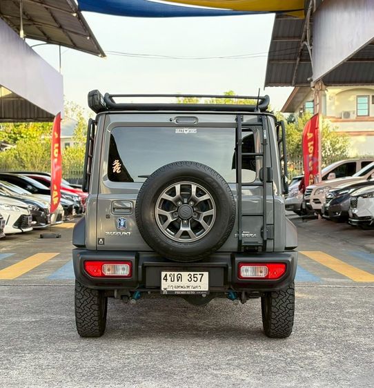 Suzuki Jimny 2023 1.5 4WD Sedan เบนซิน ไม่ติดแก๊ส เกียร์อัตโนมัติ เทา รูปที่ 4