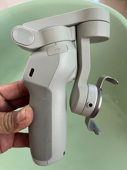 DJI OM4 (osmo mobile4) smartphone ไม้กันสั่นสภาพดีใช้งานปกติทุกฟังก์ชั่น รูปที่ 6