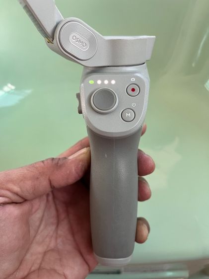 DJI OM4 (osmo mobile4) smartphone ไม้กันสั่นสภาพดีใช้งานปกติทุกฟังก์ชั่น รูปที่ 15