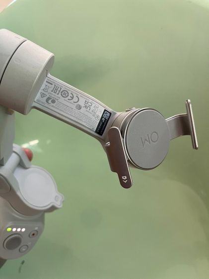 DJI OM4 (osmo mobile4) smartphone ไม้กันสั่นสภาพดีใช้งานปกติทุกฟังก์ชั่น รูปที่ 10