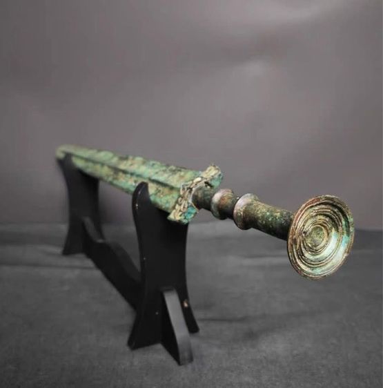 ✨เครื่องประดับดาบสำริดโบราณ  รูปที่ 2