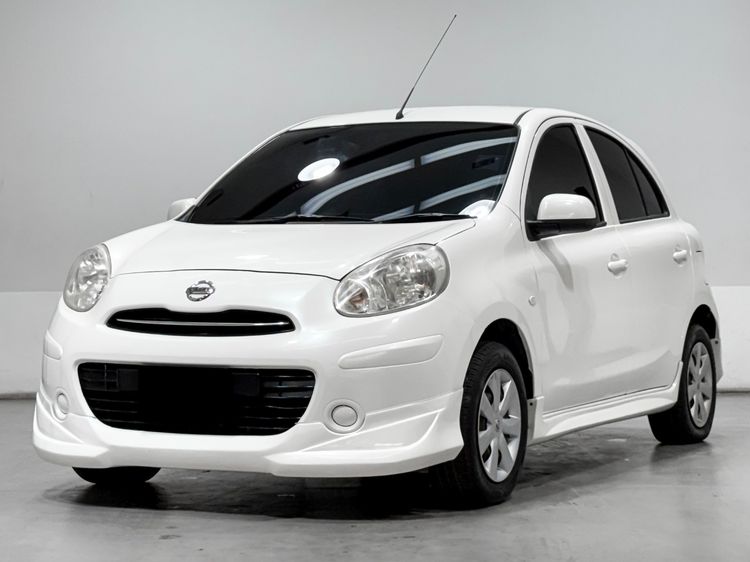 รถ Nissan March 1.2 E สี ขาว