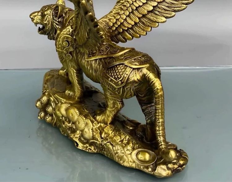 ✨รูปปั้นทองเหลืองของสัตว์เทพในตำนานจีน 
