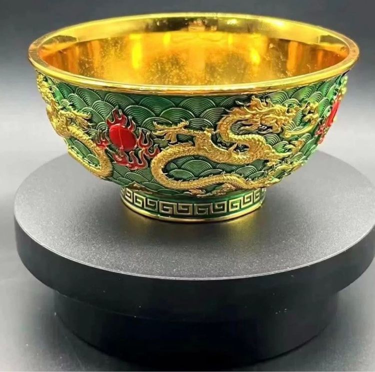 ✨ชามทองเหลือง‘ลายมังกรในยุครุ่งเรื่อง 