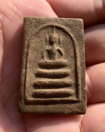 พระสมเด็จเนื้อผงน้ำมันเก่า