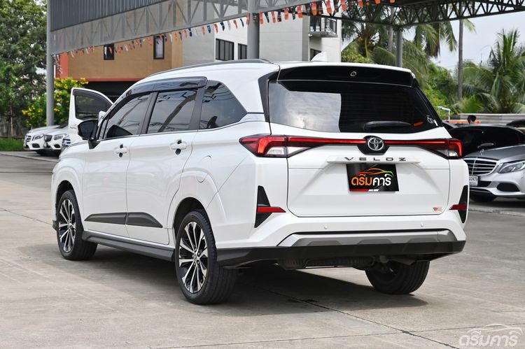 Toyota Veloz 2023 1.5 Premium Utility-car เบนซิน ไม่ติดแก๊ส เกียร์อัตโนมัติ ขาว รูปที่ 3