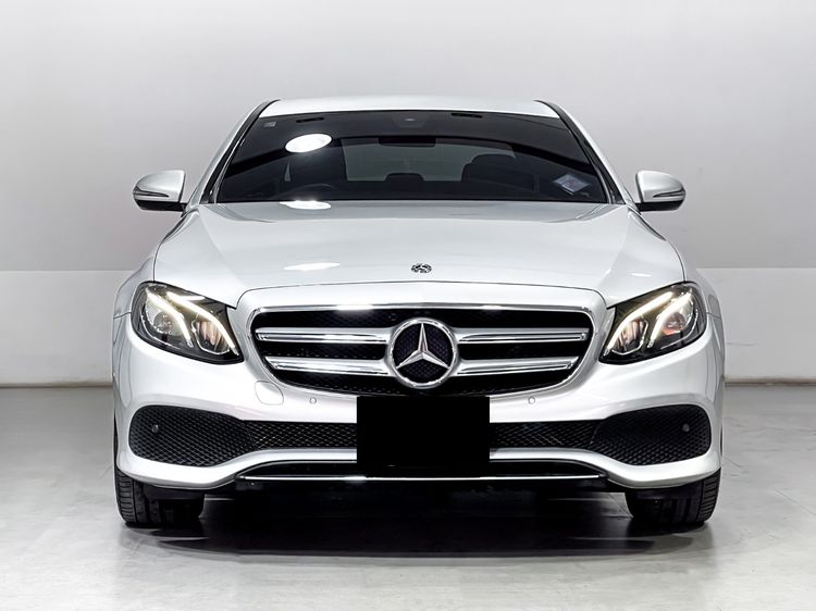 Mercedes-Benz E-Class 2019 E350 Sedan ปลั๊กอินไฮบริด (PHEV) เกียร์อัตโนมัติ บรอนซ์เงิน รูปที่ 2