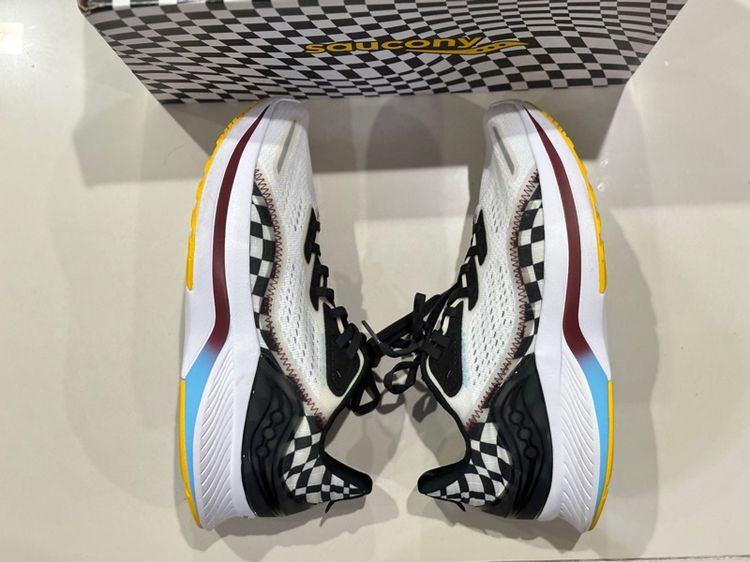 รองเท้าวิ่ง แค่ลอง เรียกว่า ของใหม่ ได้เลย Saucony Endorphin Shift 2 รูปที่ 7