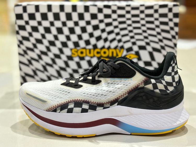 รองเท้าวิ่ง แค่ลอง เรียกว่า ของใหม่ ได้เลย Saucony Endorphin Shift 2 รูปที่ 3