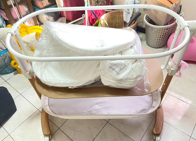 ส่งตอ่เตียงนอน Prince and Princess รุ่น Dreamie Bedside Crib รูปที่ 6