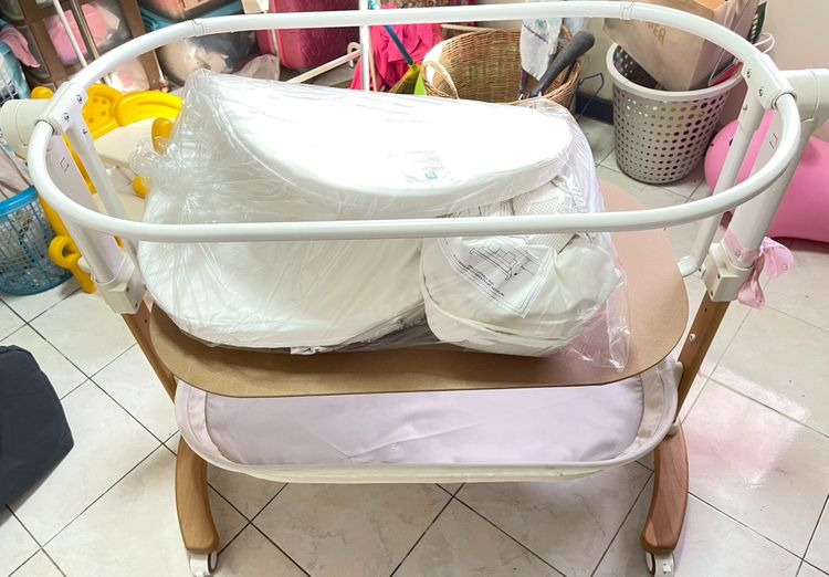 ส่งตอ่เตียงนอน Prince and Princess รุ่น Dreamie Bedside Crib รูปที่ 7