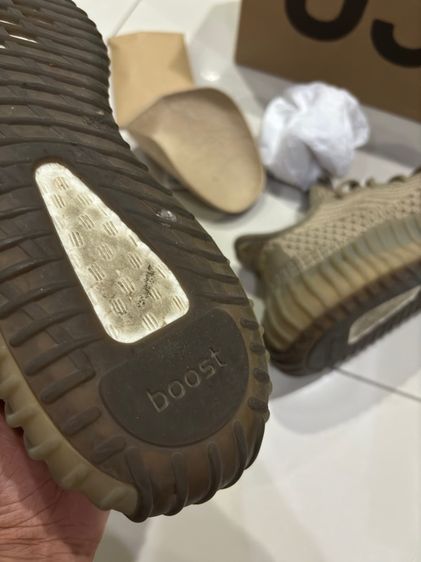 ของแท้ มือสอง อุปกรณ์ครบ Adidas Yeezy 350 Santau Size 9us รูปที่ 11