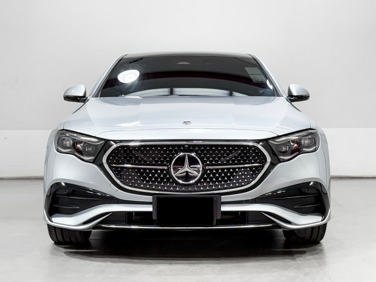 Mercedes-Benz E-Class 2025 E350 Sedan ปลั๊กอินไฮบริด (PHEV) เกียร์อัตโนมัติ บรอนซ์เงิน รูปที่ 2