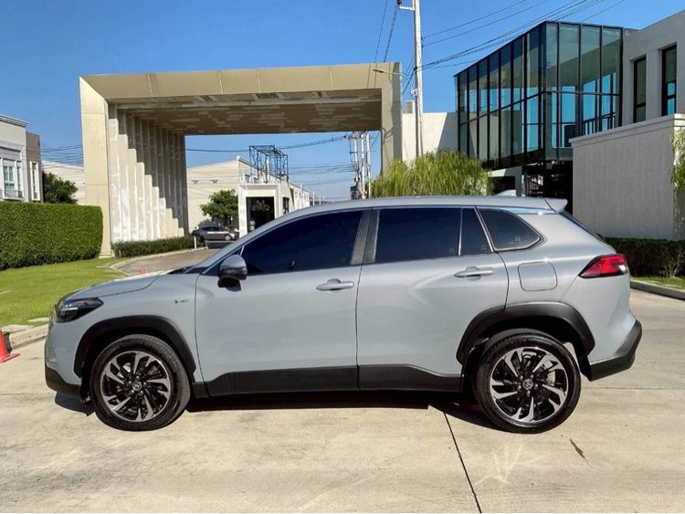 Toyota Corolla Cross 2025 1.8 HEV Premium Utility-car ปลั๊กอินไฮบริด (PHEV) ไม่ติดแก๊ส เกียร์อัตโนมัติ เทา รูปที่ 4